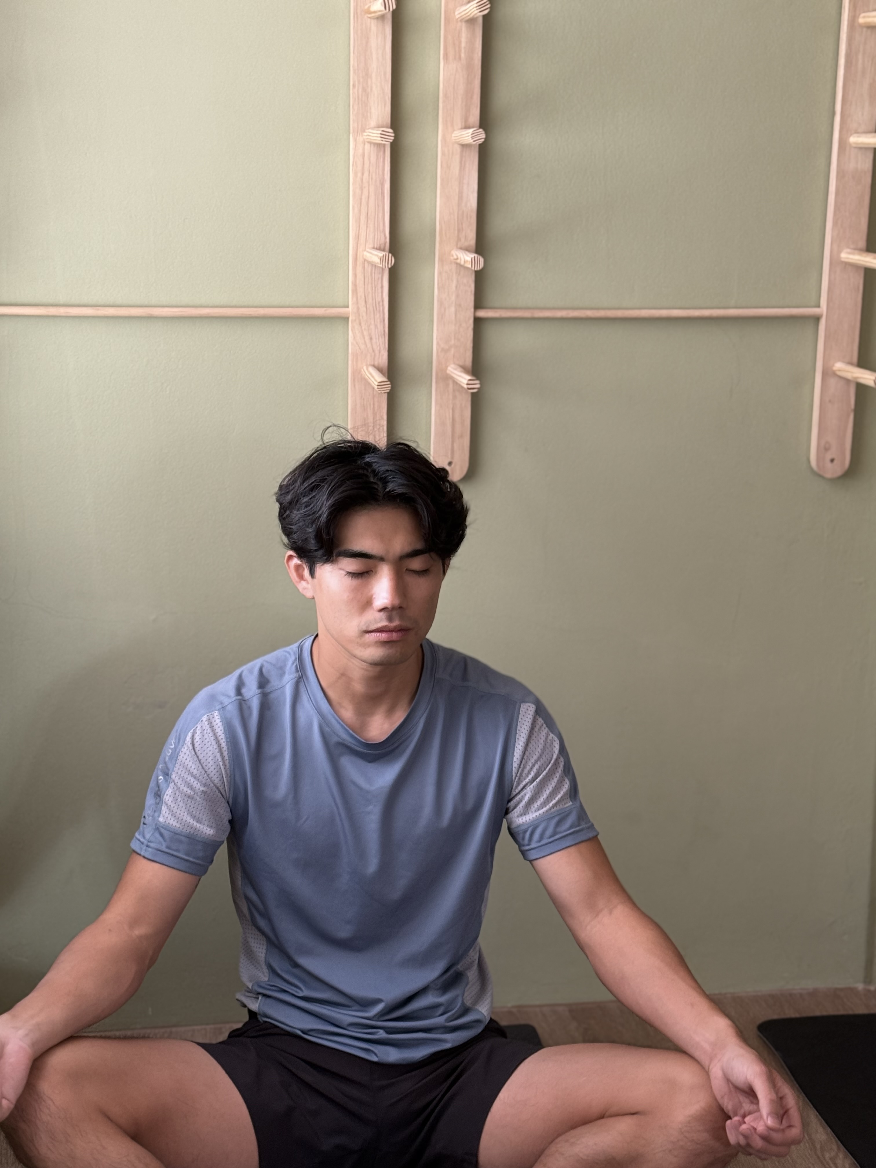 Guest meditating during a class at Soulwaves